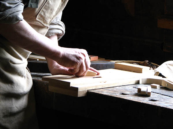 Nuestra <strong>carpintería de madera en  Pesga (La)</strong> es una empresa de <strong>herencia familiar</strong>, por lo que  contamos con gran <strong>experiencia </strong>en la profesión.
